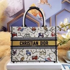 Christian Dior Shopping Bags